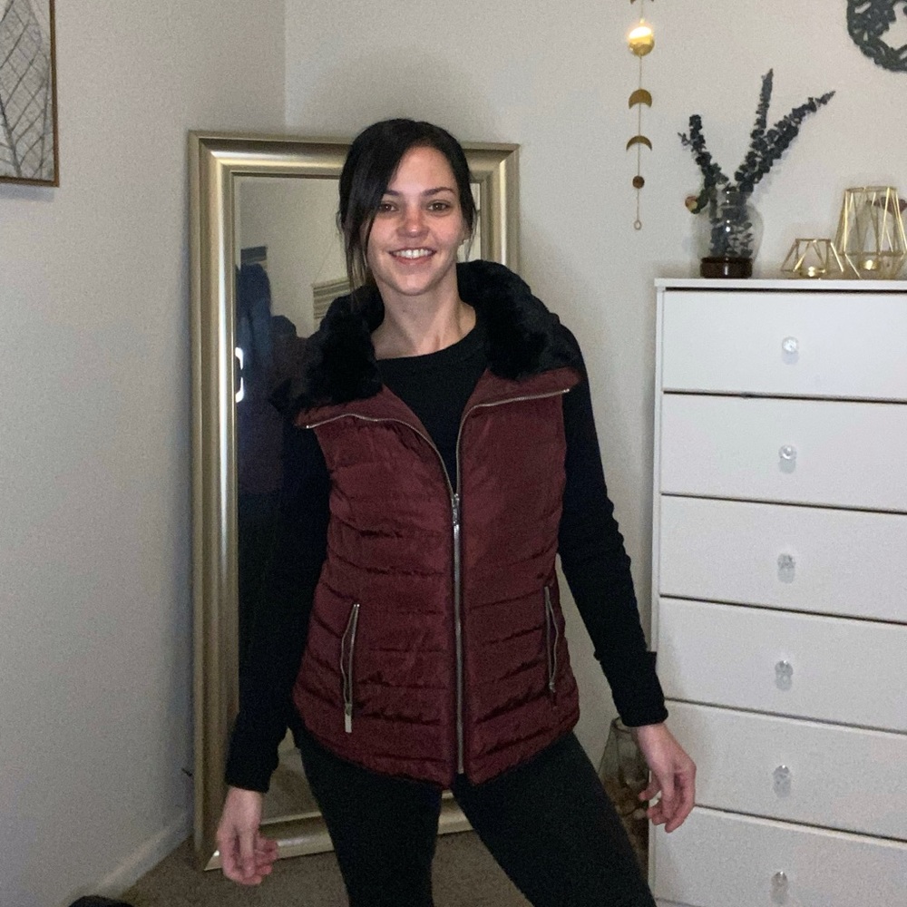 Guess Maroon Puffer Vest with Black Faux Fur Collar